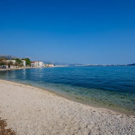 Studio Apartman Mikeli Near The Sea,pets Allowed * Kaštela