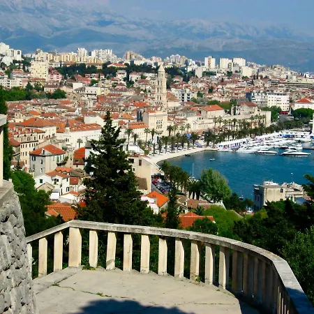 公寓 Studio Apartman Mikeli Near The Sea,pets Allowed Kaštela